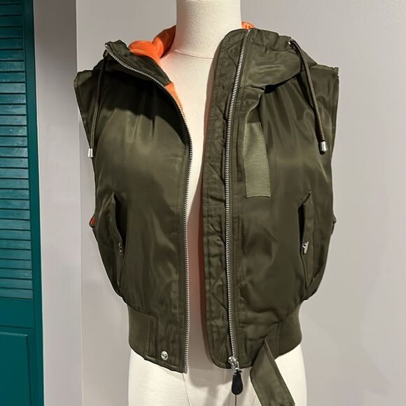 Zara NWT zippered Functional army green and orange hooded vest - medium - Picture 9 of 10